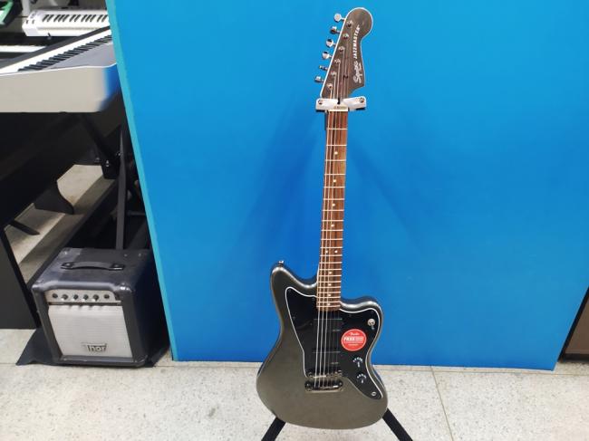 Guitarra Jazzmaster Squier Contemporany 037 0330